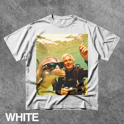 Vintage Funny Underwater Dolphin Selfie Graphic Tee