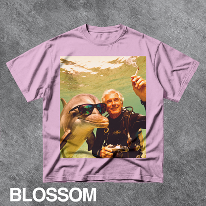 Vintage Funny Underwater Dolphin Selfie Graphic Tee